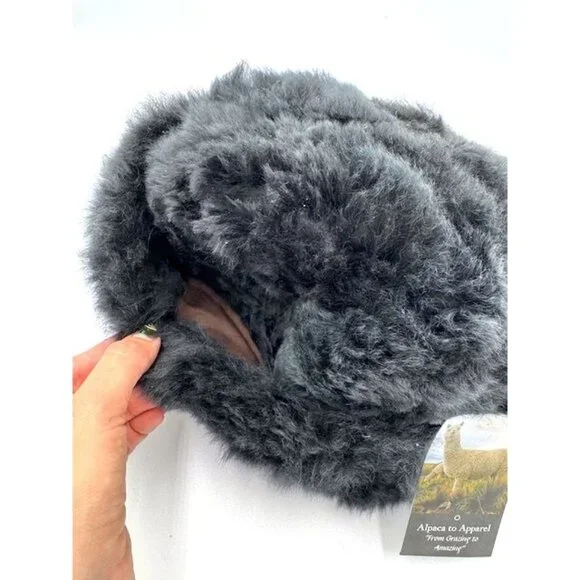 NWT Black Alpaca Fur Hat / 100% Baby Alpaca / Luxuriously Soft & Warm / One Size - Picture 4 of 4